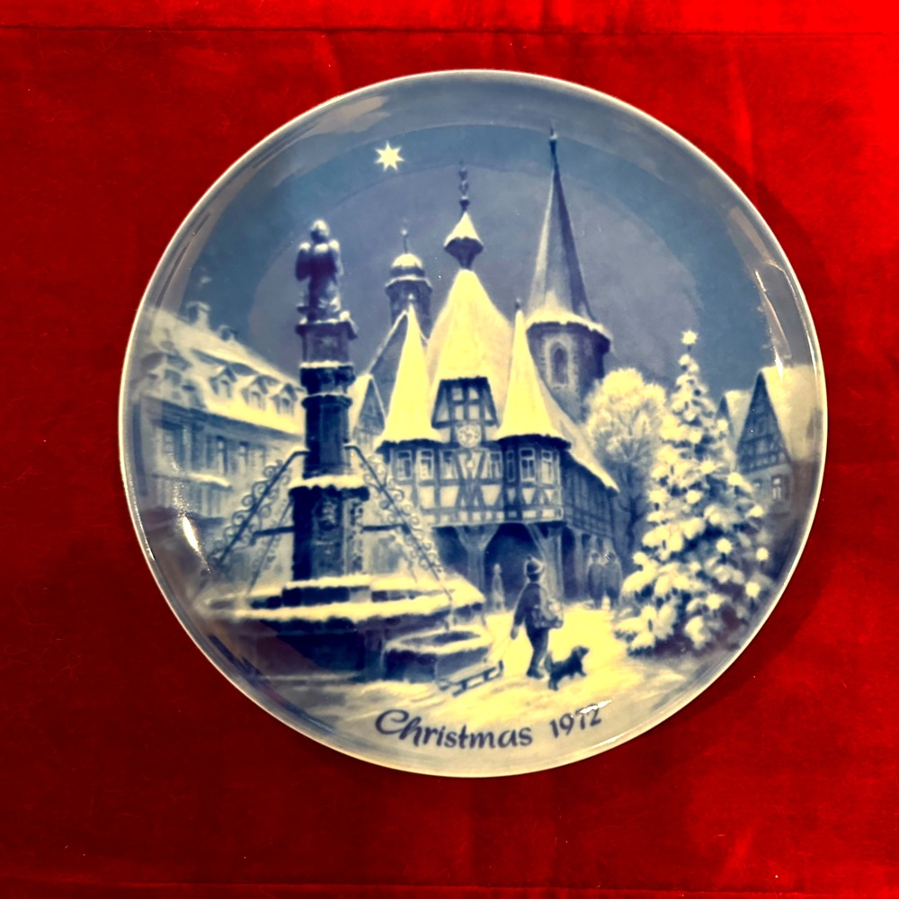 Christmas in Michelstadt -No Box German Christmas Plate Berlin Design